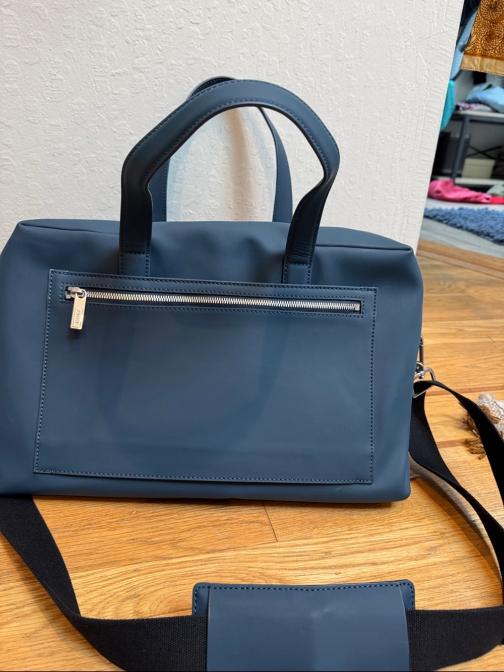 AWAY Everywhere Tote Bag/Carry-on Bag (The Original Bag) - Picture 5 of 9